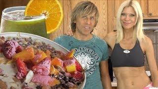 SUPER HEALTHY FAST RAW FOOD BREAKFAST with Markus Rothkranz, Cara Brotman