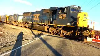 BNSF Train Meets CSX Train! CSX Train Rounds Hairpin Curve! Amtrak 48 Train NS Heritage Units + More