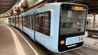 Mit der Wuppertaler Schwebebahn im GTW G15 von Vohwinkel nach Oberbarmen an der Panoramascheibe