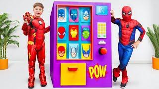 Roma & SUPERHERO SHOP Adventure!