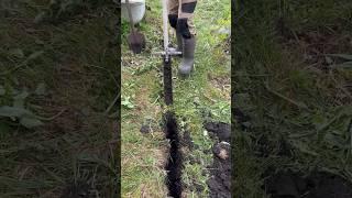 Траншея для водопровода #свойдом #garden #trench #траншея