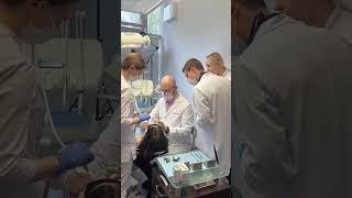 В AVRORACLINIC стажировка #стоматологическаяклиникамосква #dentist #стоматологиябезболи