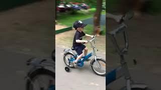 Артём и ребята с нашего двора