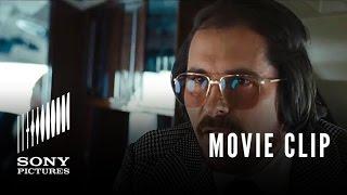 American Hustle: "Who's Running This" Clip