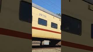 Most Popular Train In Indian railways Amravati Express #shorts #amravatiexpress