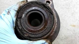 Kevins jeep bad front wheel hub 9.18.09