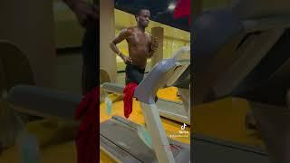 Treadmill workout Wednesday 3mins hard and 45sec off for 5time #workout #athlete #athletics #