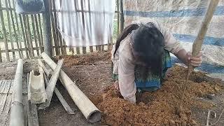 The orphan girl cleaned the yard and moved the bed into the house..@YouTube