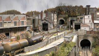 H0 Modelleisenbahn 21 Rue des Haies von Vincent Cleren - Ein Industrie-Diorama mit Schrott und Rost