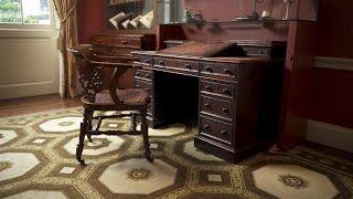 Take a closer look at Charles Dickens’s writing desk