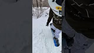 Snowboarder Vs Yellow Snow #snowboarding #snowboard #serrechevalier #alps #ski #skitrip #skiholiday