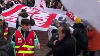 Ержан Тургумбай на митинге