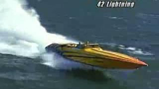 Powerboat tests the Fountain 42 Lightning