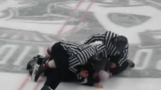 Hockey fight - Hohmann vs. Hill