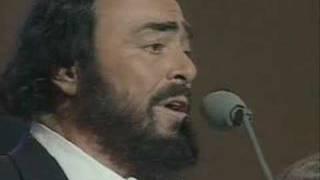 Pavarotti n' Roses