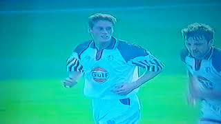15/10/94 on loan John Hendry scores at the Vetch for the swans v Oxford