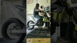 KTM 690 SMCR Dyno JB performance intake, Empire exhaust, powercommander 6 tuned #husqvarna #Gasgas