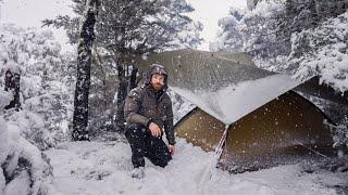 WINTER CAMPING In SNOW - Snowstorm - Heavy Rain