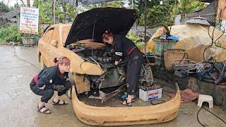 The girl who repaired and restored the old car was abandoned for a long time.