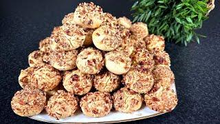 The biscuits melt in your mouth, good and easy with few ingredients, easy biscuits