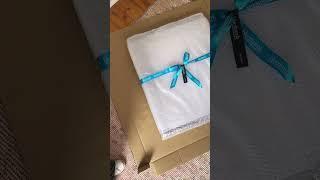 Unboxing My New Bluethumb Artwork