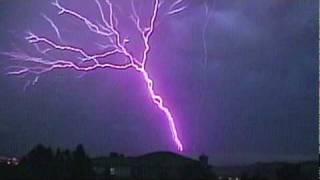 Amazing Upward Lightning!