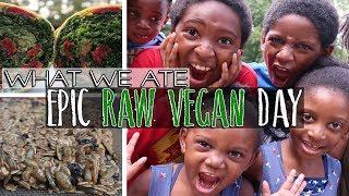 Raw Food Our Vegan Family of 7 Ate Today (Life in Atlanta Vlog) | What Our Kids Eat