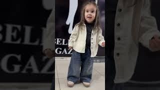 #fashion insta hadiya kidsscute #fashion #love #ootd #outfit #китти# fashion#kidsvideo # hadiyakidss