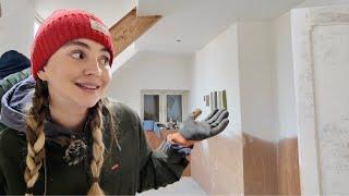 We've finally got paint on the walls (Ep. 26)