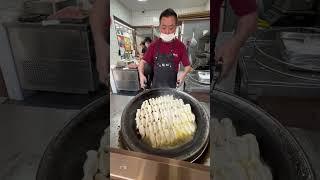 阿跷锅贴的这位锅贴师傅火了 #上海美食攻略 #上海美食 #早餐 #锅贴 #阿跷锅贴