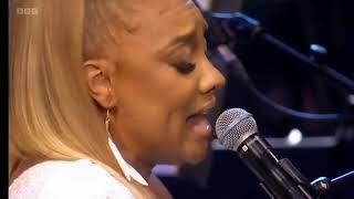 Sheléa - Amazing Grace - A Tribute to the Queen of Soul (BBC)