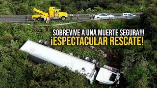 ¡Espectacular rescate! Conductor sobrevive a una muerte segura!!!