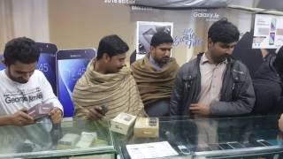 New Chiniot funny clip at mobile shop super selecto