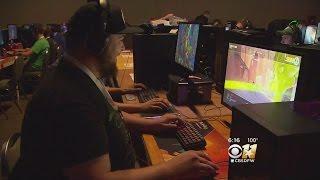 Thousands Flock To Computer Gaming Convention In Dallas