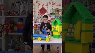 ‍ Waffle Delivery for Dad - Built with Blocks!#funny