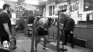 The Animal Underground: Andrey Malanichev Squats Heavy