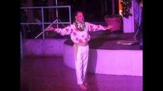 Kūpaoa & Mark Yamanaka - "Christmas Lights" with Hula by Frank Akima