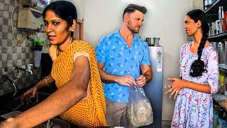 Indian Mother and Daughter Invite Me to Eat in Their Home