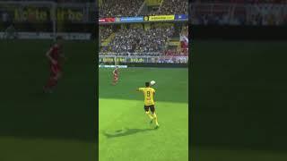 BORUSSIA DORTMUND'S HALLER SCORES AMAZING LONG SHOT WITH INSANE SWERVE | TOP FIFA 23 GOALS