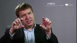 How MOOCs evolve the role of teachers - George Siemens