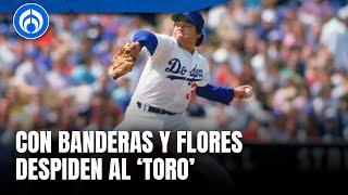 Fanáticos de los Dodgers acuden a estadio a despedir a Fernando el 'Toro' Valenzuela