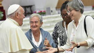 Female Diaconate: Pope Francis asks not to "dwell too much" on this question