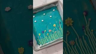 Sugar cookies bar decorated with buttercream #sugarcookies #springtime #buttercream
