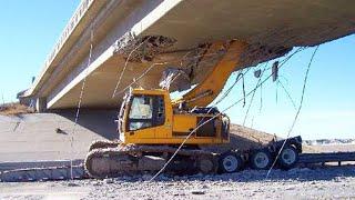 Extreme Dangerous Heavy Equipment Excavator Operator Skills - TOTAL IDIOTS AT WORK