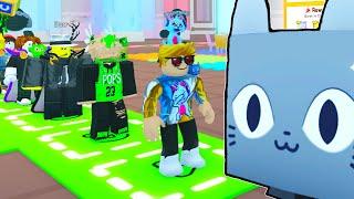 STAND IN LINE FOR HUGE PET IN ROBLOX PET SIMULATOR 99