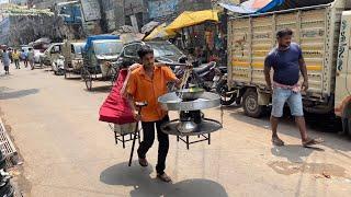 The Walking Pakora Shop in Kolkata | Indian Street Food