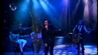 The Screaming Jets - Shivers - Tonight Live 1993