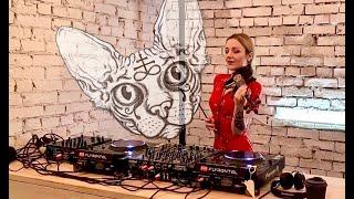 Dj Danika Violin - Afro/Melodic House with Electric Violin