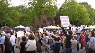 Harvard students protest Trump admin. targeting $100M in federal contracts