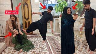 The first wife is hesitant between revenge or forgiveness for Ali's mother; will Zahra agree?
